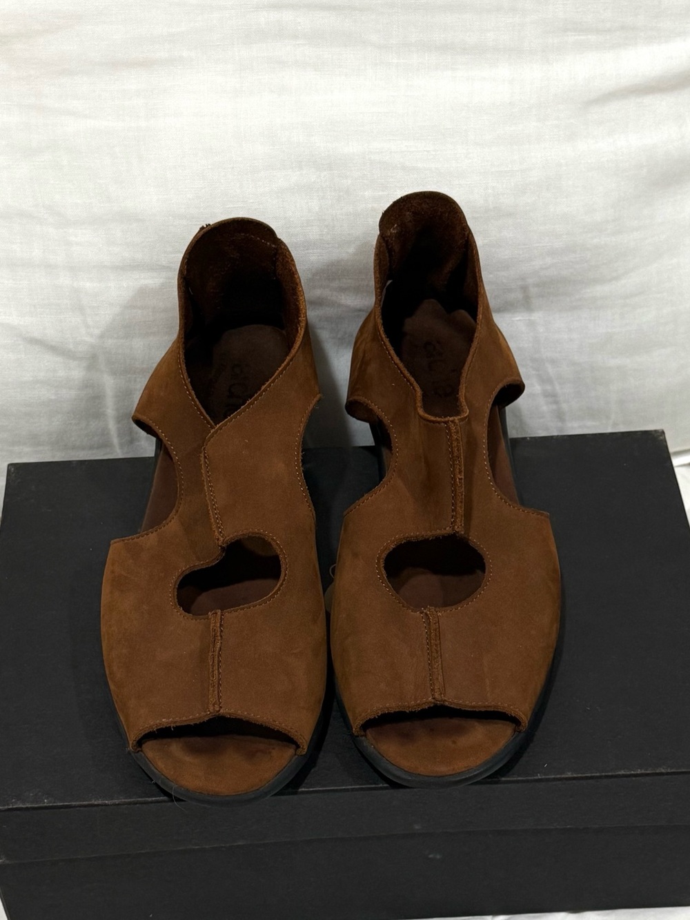 Arche Brown Suede Cutout Women's Sandals